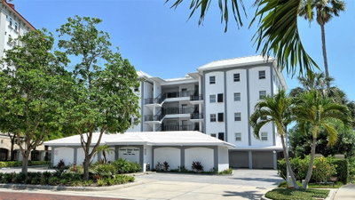400 GOLDEN GATE Point, Sarasota, FL, 34236 — photo 2