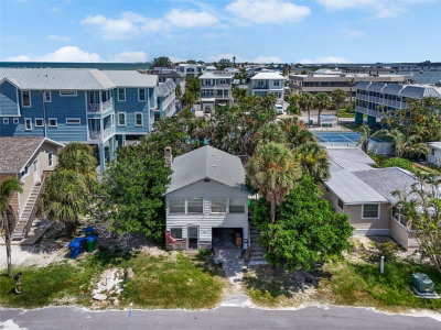 104 10TH Street, Bradenton Beach, FL, 34217 — photo 2