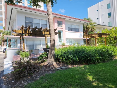 565 GOLDEN GATE Point, Sarasota, FL, 34236 — photo 2