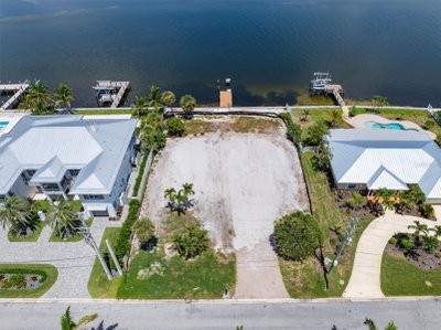 659 KEY ROYALE Drive, Holmes Beach, FL, 34217 — photo 2