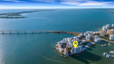 464 GOLDEN GATE Point, Sarasota, FL, 34236 — photo 2