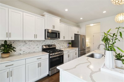 10109 CANAVERAL Circle, Sarasota, FL, 34241 — photo 2