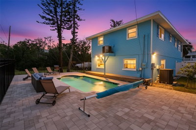 2915 AVENUE C, Holmes Beach, FL, 34217 — photo 2
