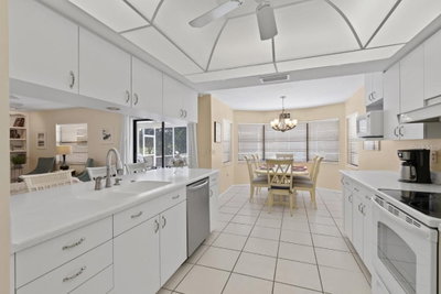 1895 BUCCANEER Circle, Sarasota, FL, 34231 — photo 2