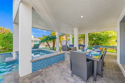 401 20TH Place, Bradenton Beach, FL, 34217 — photo 2
