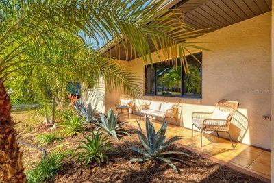 2641 HYDE PARK Street, Sarasota, FL, 34239 — photo 2