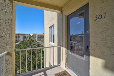 3585 LAKE BAYSHORE Drive, Bradenton, FL, 34205 — photo 2