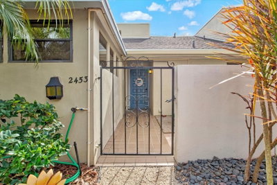 2453 CRISPIN Court, Sarasota, FL, 34235 — photo 2