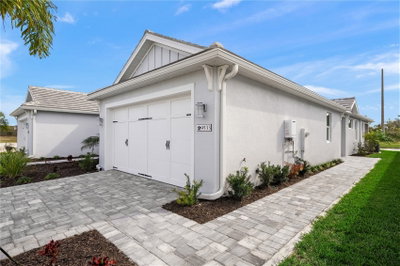 9533 LUNAR DOVE Drive, Sarasota, FL, 34240 — photo 2