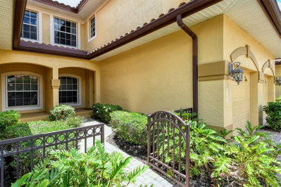 8363 MIRAMAR Way, Lakewood Ranch, FL, 34202 — photo 2