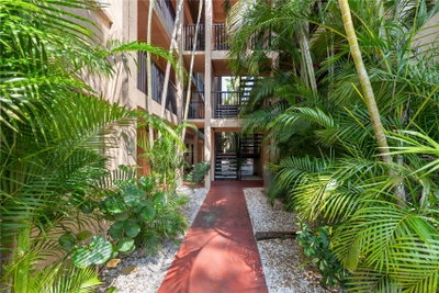 3700 OSPREY Avenue, Sarasota, FL, 34239 — photo 2