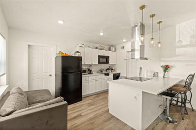 4821 ELFRIDA Avenue, Sarasota, FL, 34235 — photo 2