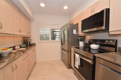 1510 PELICAN POINT DR, Sarasota, FL, 34231 — photo 2