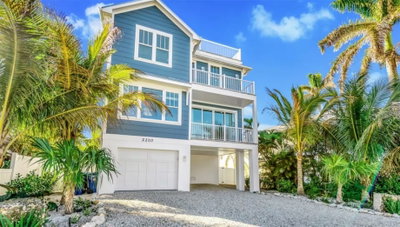 2210 AVENUE A, Bradenton Beach, FL, 34217 — photo 2