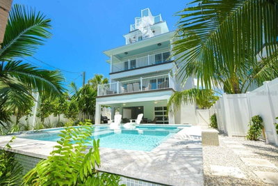 332 AVENIDA DE MAYO, Sarasota, FL, 34242 — photo 2