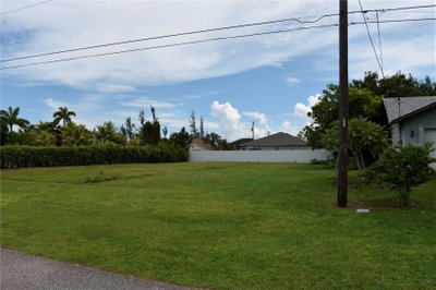 805 6TH Court, Cape Coral, FL, 33991 — photo 2