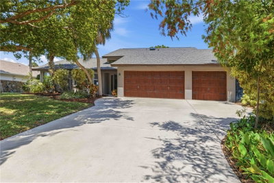 3953 PRAIRIE DUNES Drive, Sarasota, FL, 34238 — photo 2