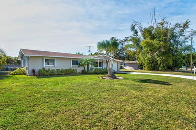 2572 JEFFERSON Circle, Sarasota, FL, 34239 — photo 2