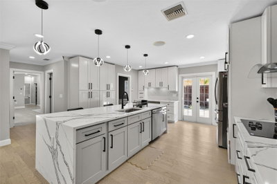 5073 HIGEL Avenue, Sarasota, FL, 34242 — photo 2