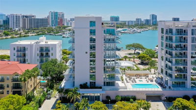 253 GOLDEN GATE Point, Sarasota, FL, 34236 — photo 2