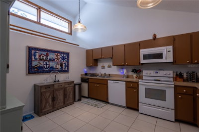 7913 PINEGLEN Court, Sarasota, FL, 34238 — photo 2