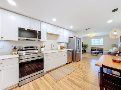 202 PEACOCK Lane, Holmes Beach, FL, 34217 — photo 2