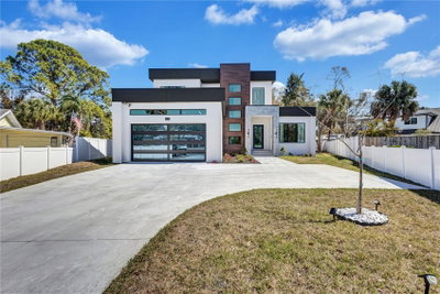 275 LIME Circle, Sarasota, FL, 34237 — photo 2
