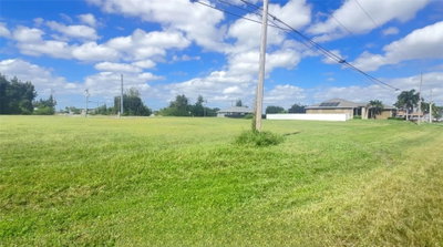 312 15TH Street, Cape Coral, FL, 33991 — photo 2