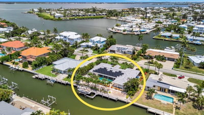 514 KEY ROYALE Drive, Holmes Beach, FL, 34217 — photo 2
