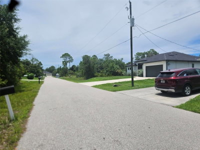 WELLS Avenue, North Port, FL, 34286 — photo 2
