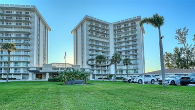 2301 GULF OF MEXICO Drive, Longboat Key, FL, 34228 — photo 2
