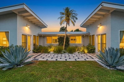 6203 HOLMES Boulevard, Holmes Beach, FL, 34217 — photo 2