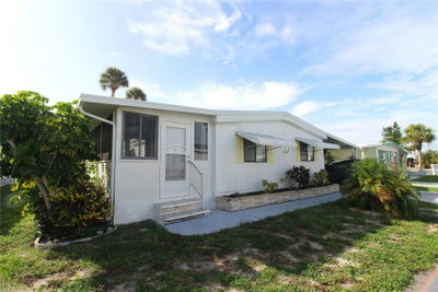 607 CERVINA Drive, Venice, FL, 34285 — photo 2