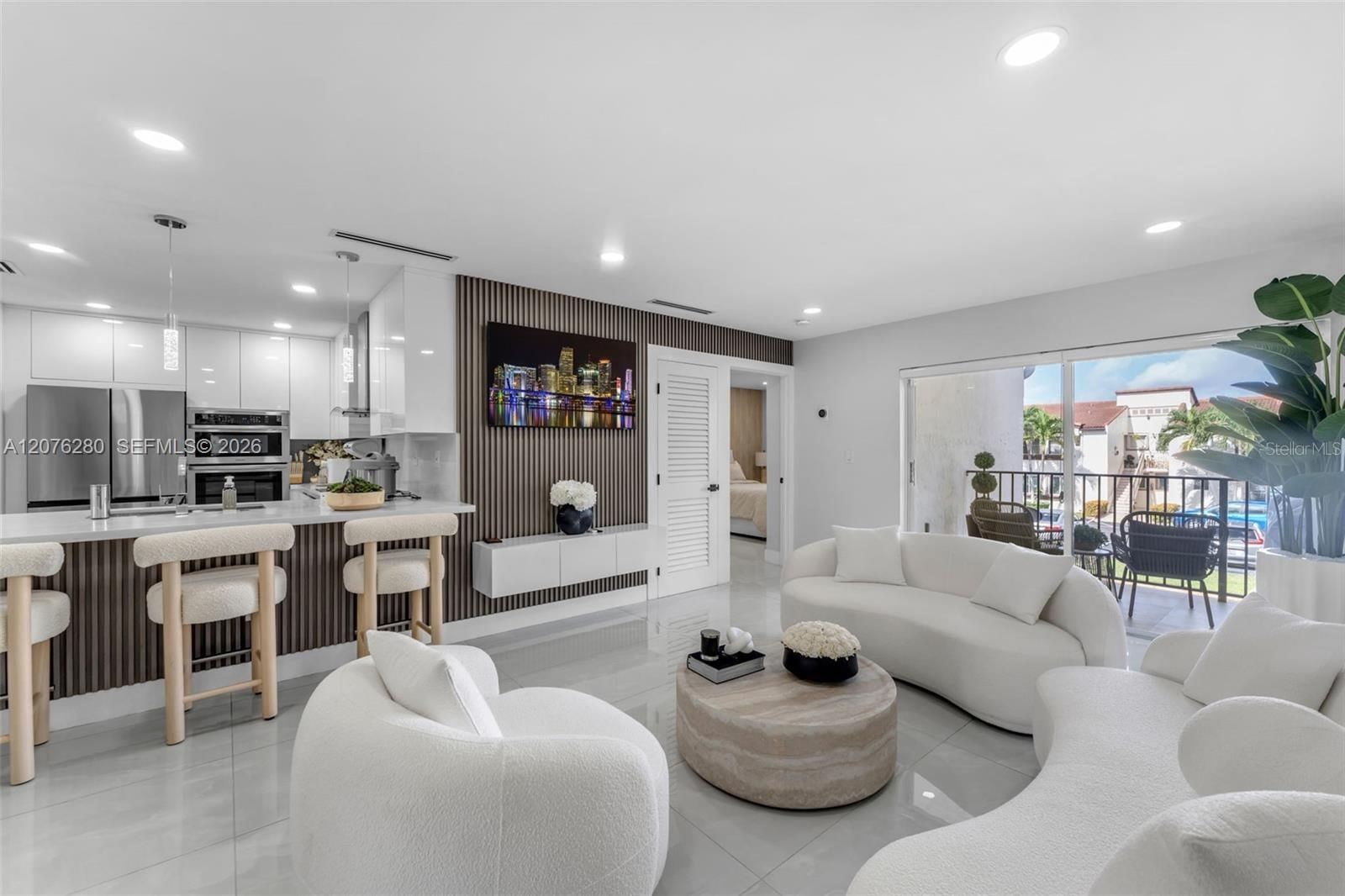 1180 124TH Place #208, Miami, FL, 33182