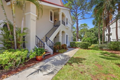 7768 FAIRWAY WOODS Drive, Sarasota, FL, 34238 — photo 2