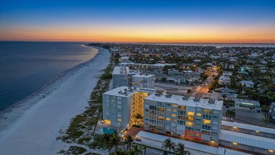 5200 GULF Drive, Holmes Beach, FL, 34217 — photo 2