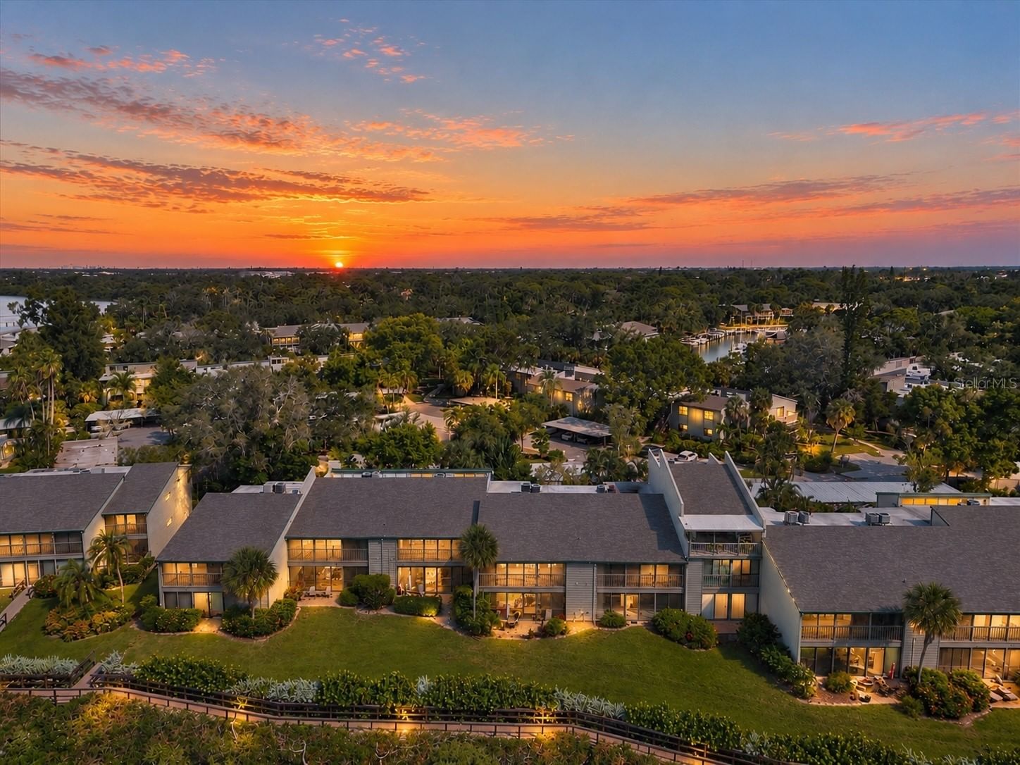 1518 PELICAN POINT Drive, Sarasota, FL, 34231 — photo 1
