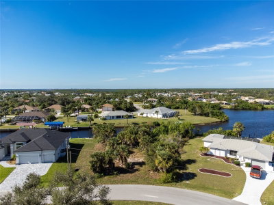 17306 GULFSPRAY Circle, Port Charlotte, FL, 33948 — photo 2