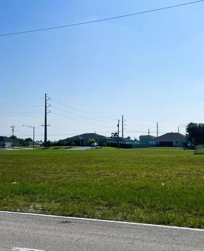 2713 SANTA BARBARA Boulevard, Cape Coral, FL, 33993 — photo 2