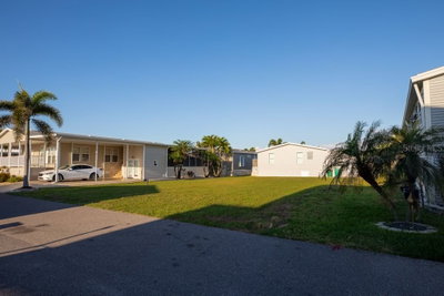 8 EMDEN Circle, Punta Gorda, FL, 33950 — photo 2