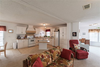 36 FREEMAN Avenue, Punta Gorda, FL, 33950 — photo 2