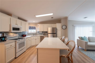21 AMSTERDAM Avenue, Punta Gorda, FL, 33950 — photo 2