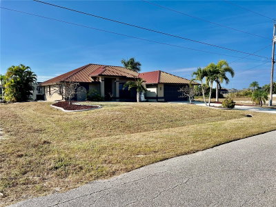 426 37TH Place, Cape Coral, FL, 33993 — photo 2