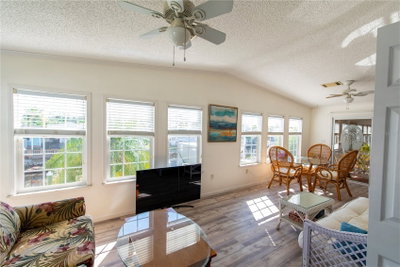 15 ROTTERDAM Drive, Punta Gorda, FL, 33950 — photo 2