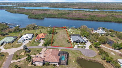 2009 TREASURE Lane, Punta Gorda, FL, 33982 — photo 2