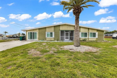 5527 FAIRWAY Drive, Punta Gorda, FL, 33982 — photo 2