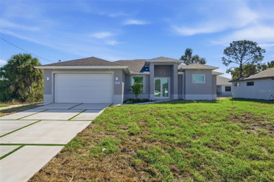 429 PALMYRA Avenue, Lehigh Acres, FL, 33974 — photo 2
