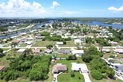 515 MERIDAN Avenue, Port Charlotte, FL, 33952 — photo 2