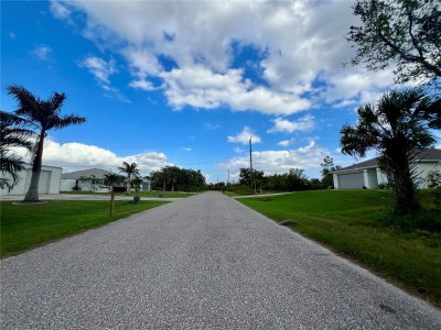 12189 VAUGHAN Avenue, Port Charlotte, FL, 33981 — photo 2
