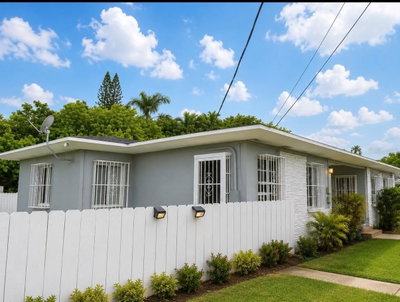 8230 BAYSHORE Drive, Miami, FL, 33138 — photo 2